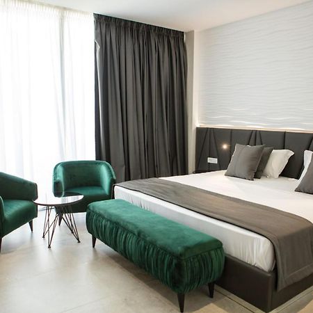 Equos Resort Hotel Tirana Exteriör bild